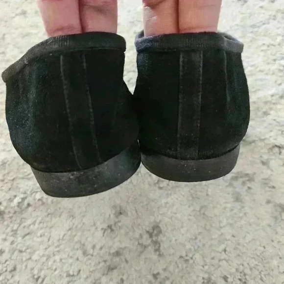 Chanel Black Velvet and Calf Skin Leather Toe Cap CC Bow Ballet Flats Size 40.5 - Picture 5 of 16